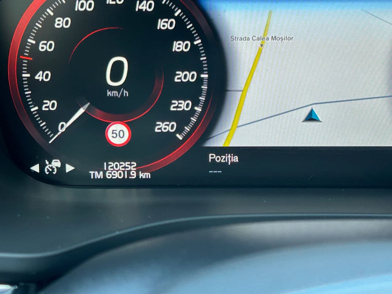 2020 Volvo XC 60 — Miniatură 9