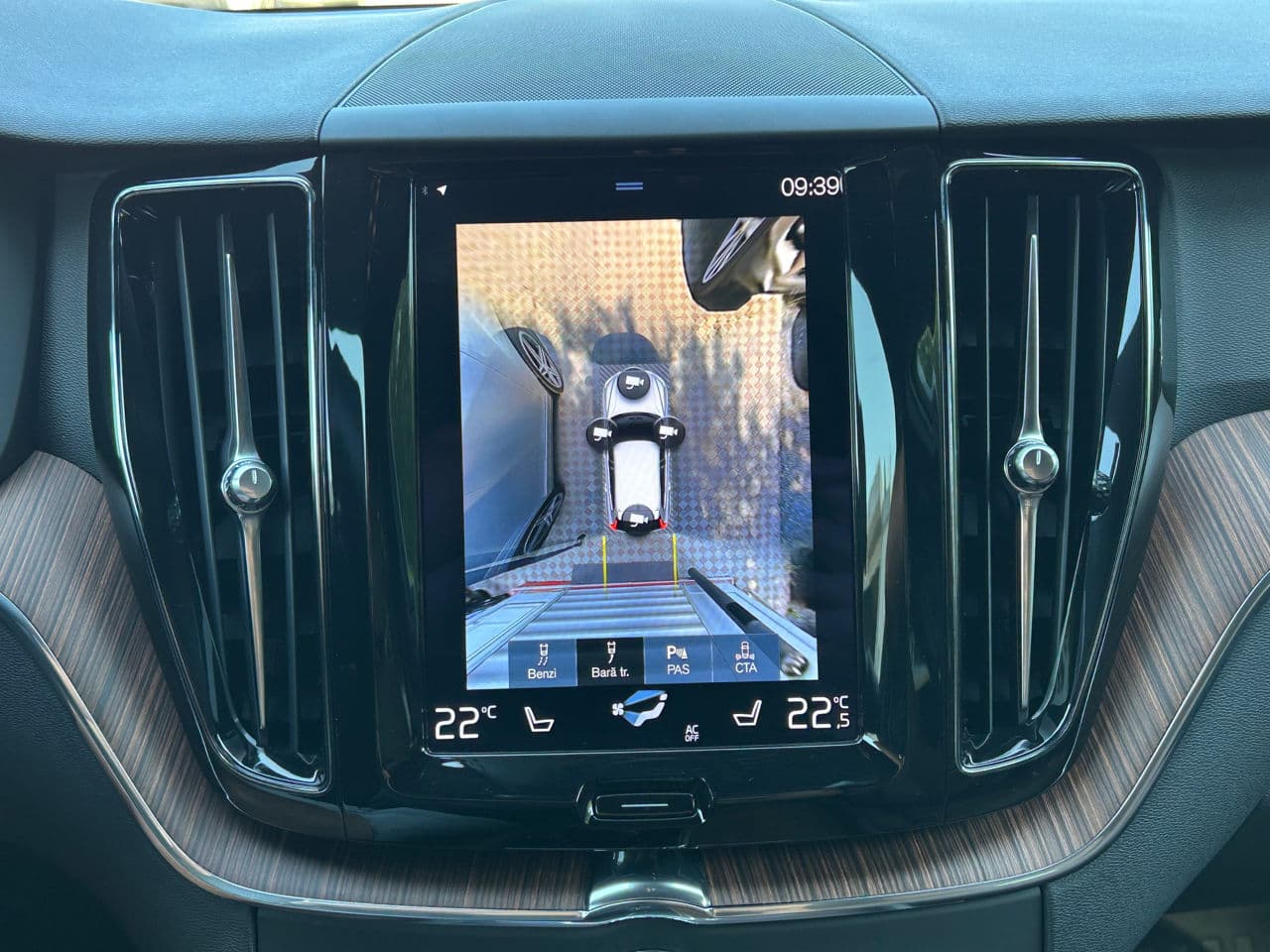 2020 Volvo XC 60 — Miniatură 10