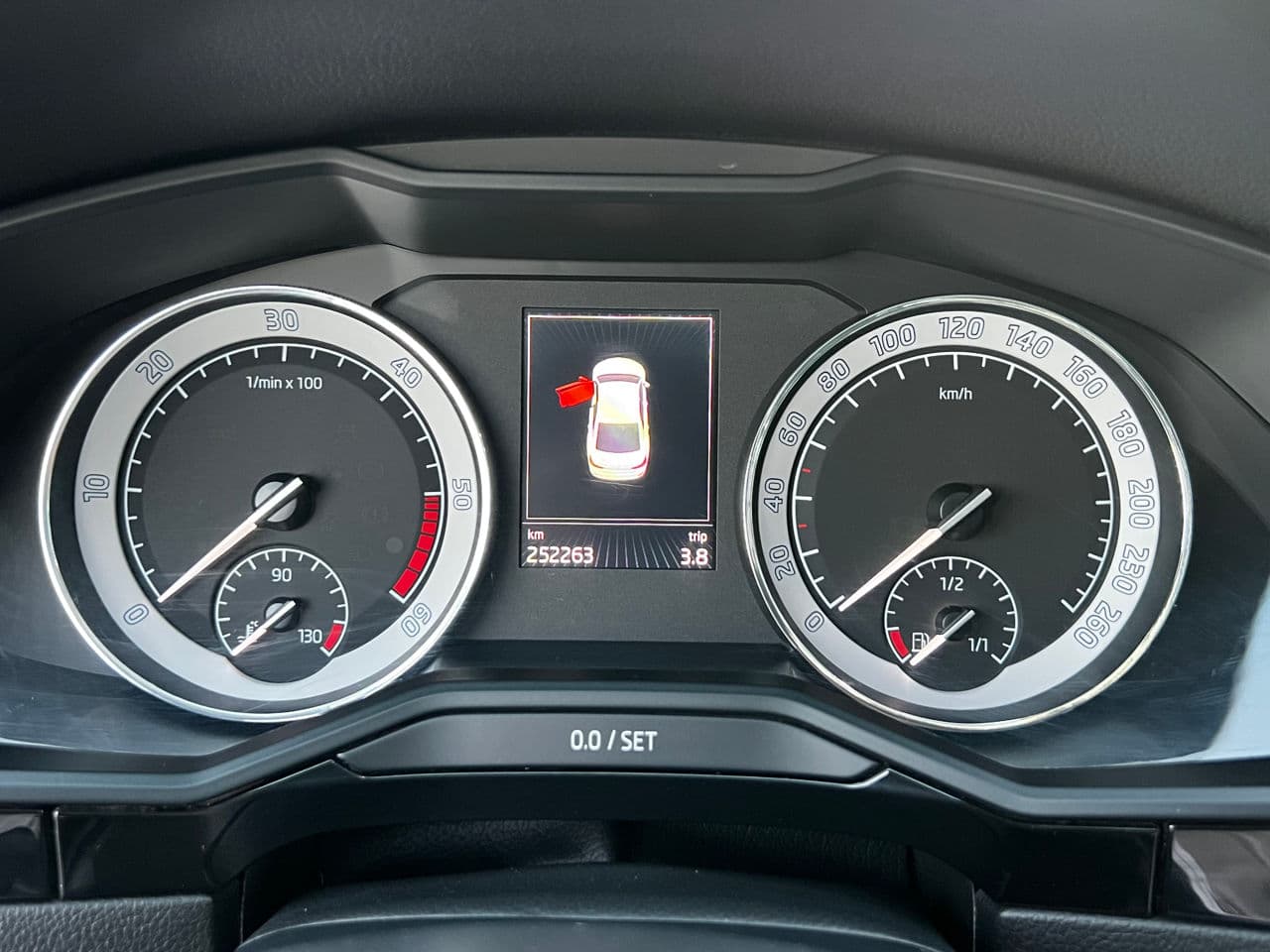 2017 Skoda Superb — Miniatură 11