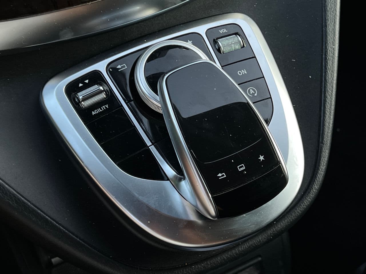 2015 Mercedes V 250 — Miniatură 12