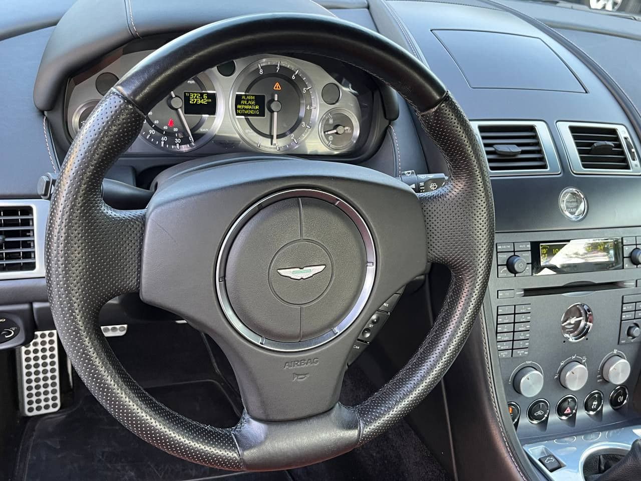 2006 Aston Martin V8 Vantage — Miniatură 8
