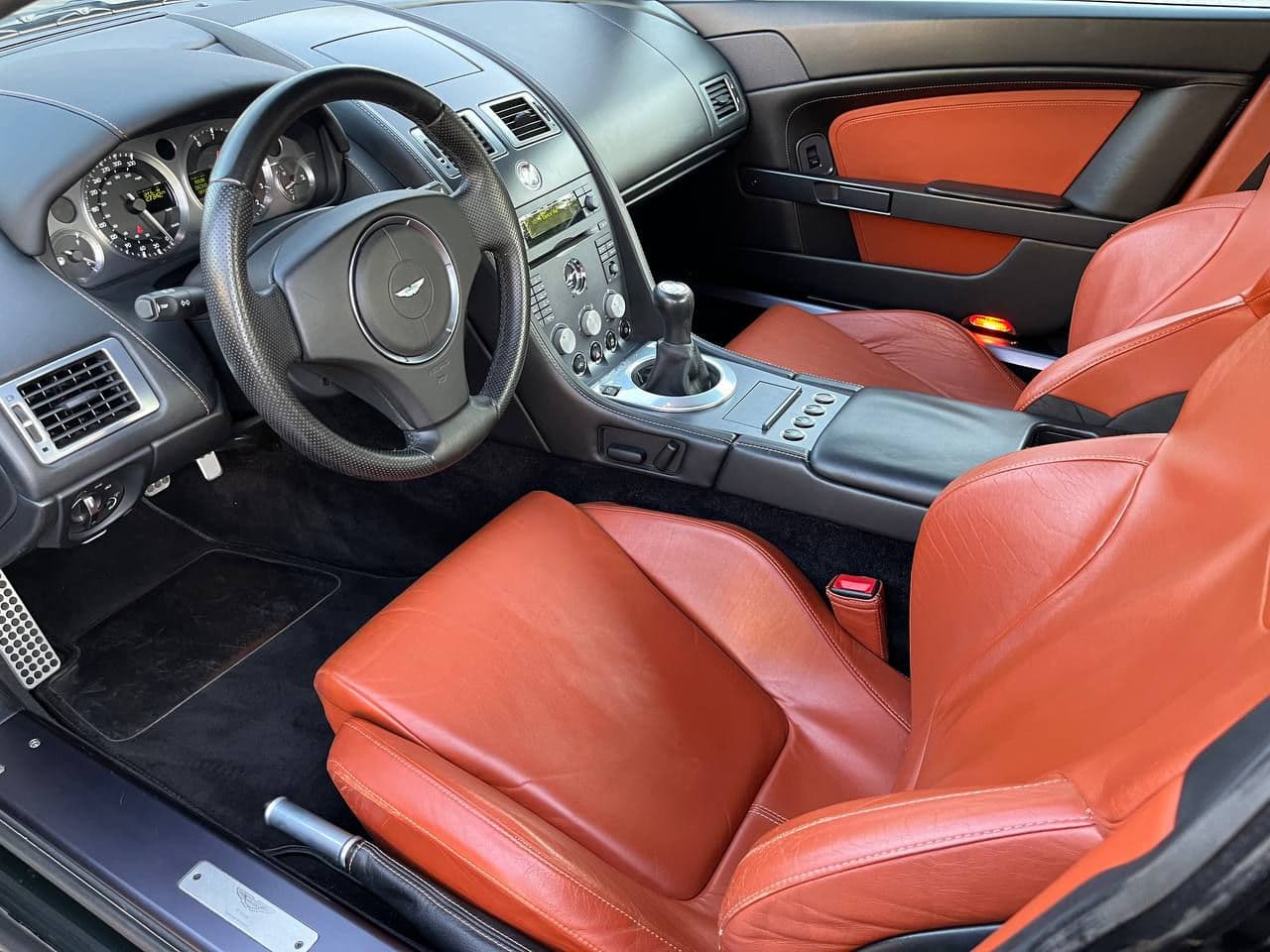 2006 Aston Martin V8 Vantage — Miniatură 5