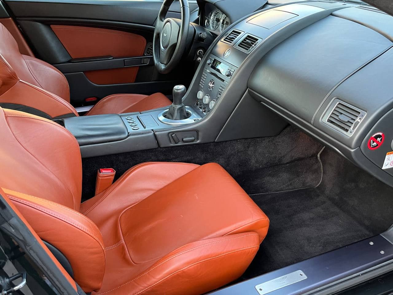 2006 Aston Martin V8 Vantage — Miniatură 7