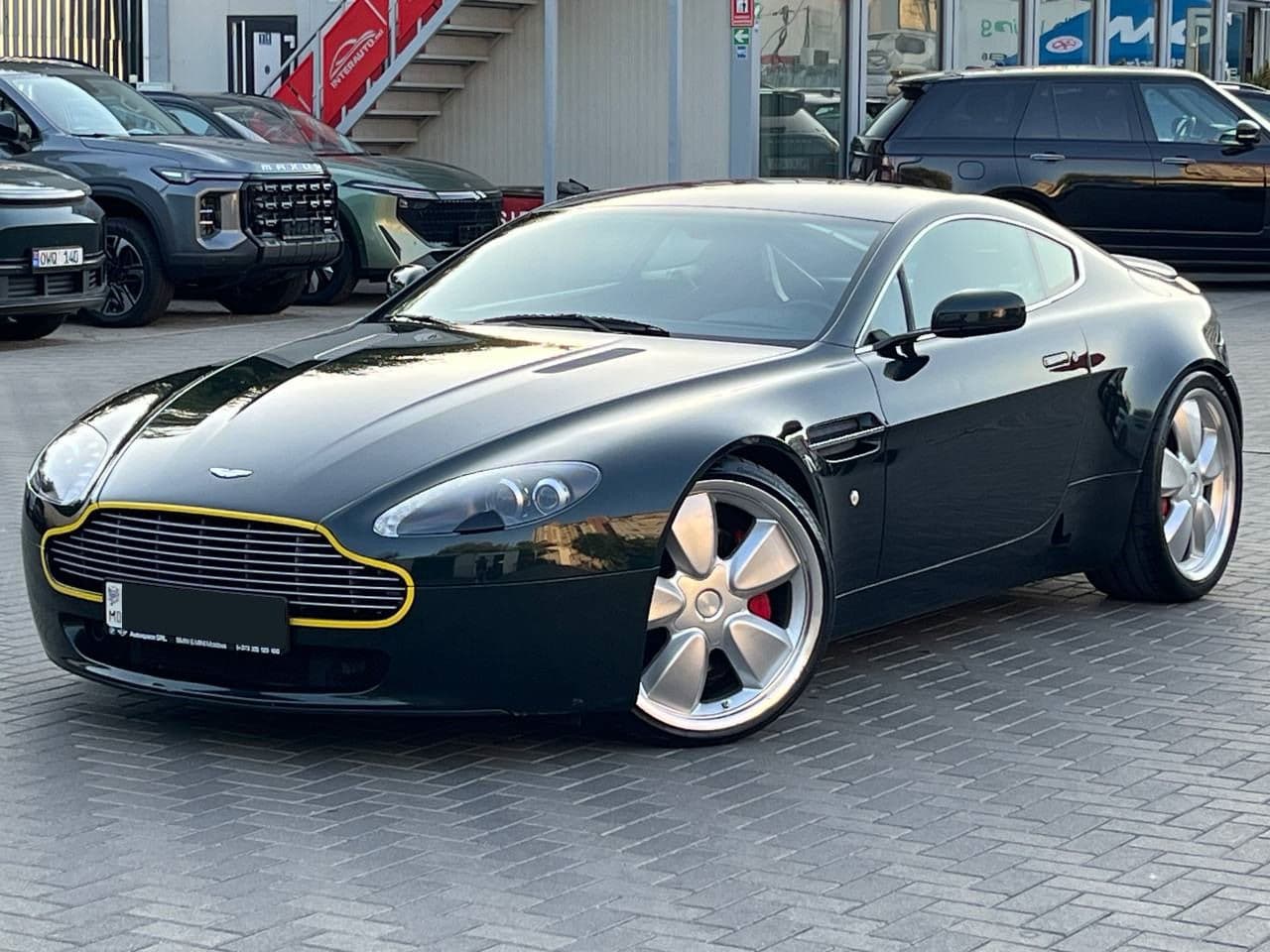 2006 Aston Martin V8 Vantage — Miniatură 3