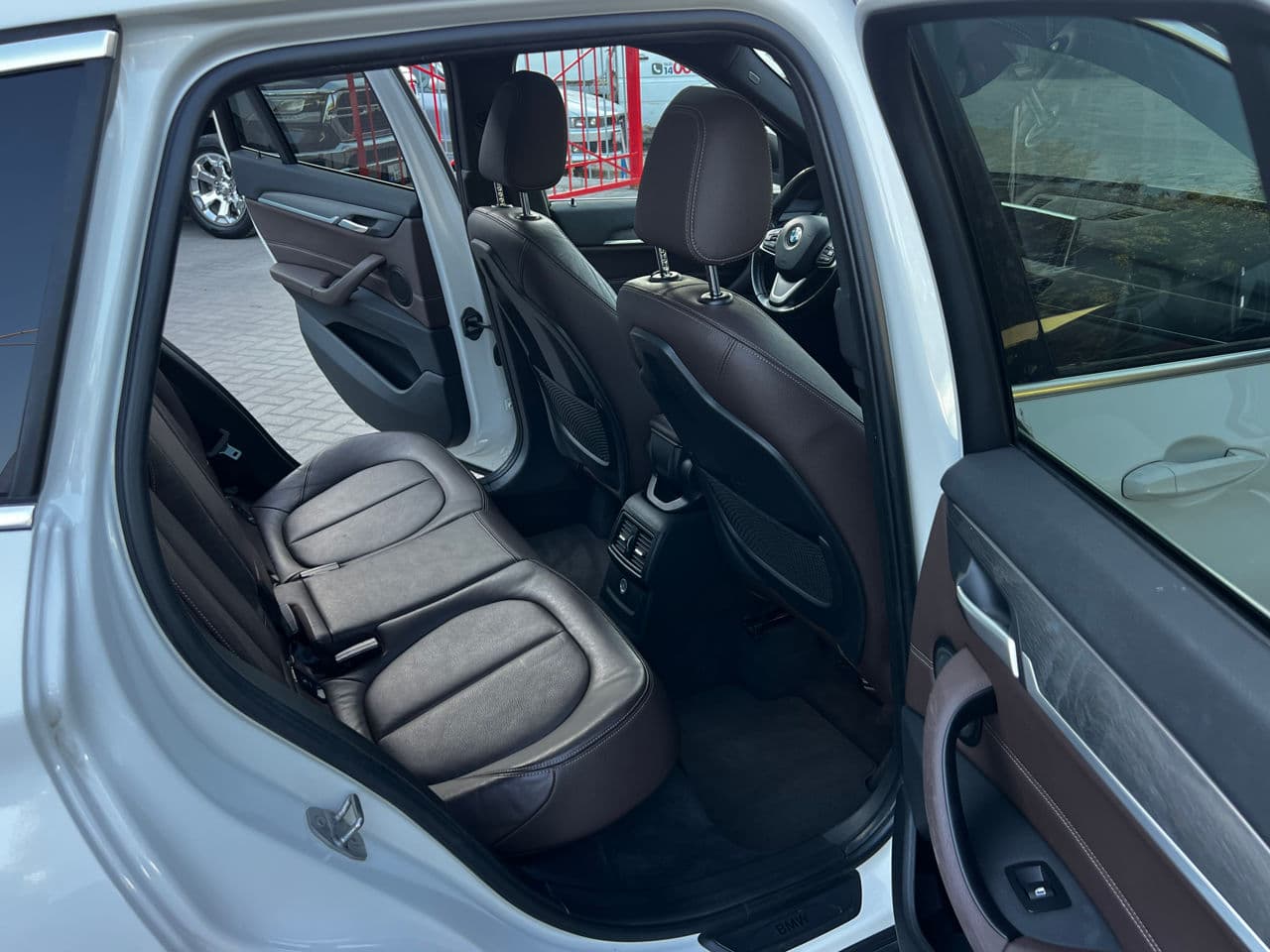 2016 BMW X1 2.8i — Miniatură 9