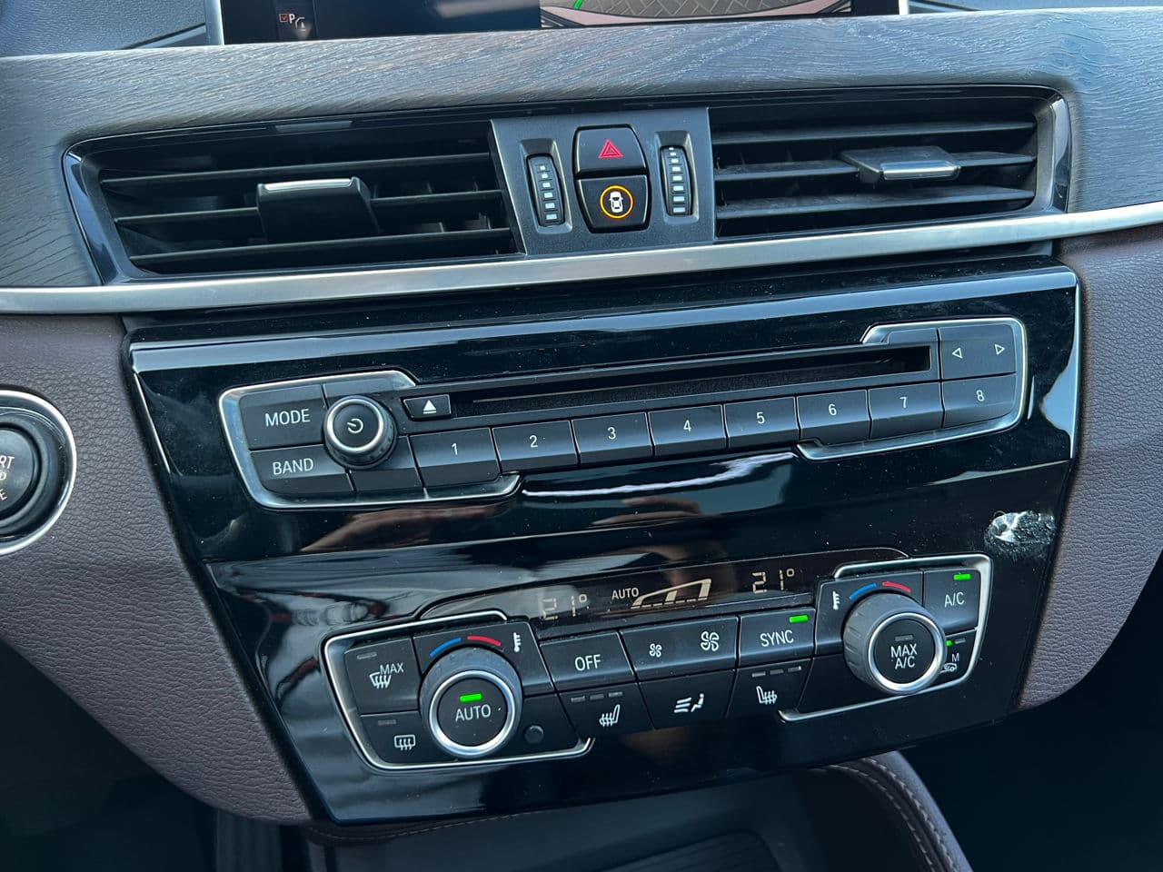 2016 BMW X1 2.8i — Miniatură 16