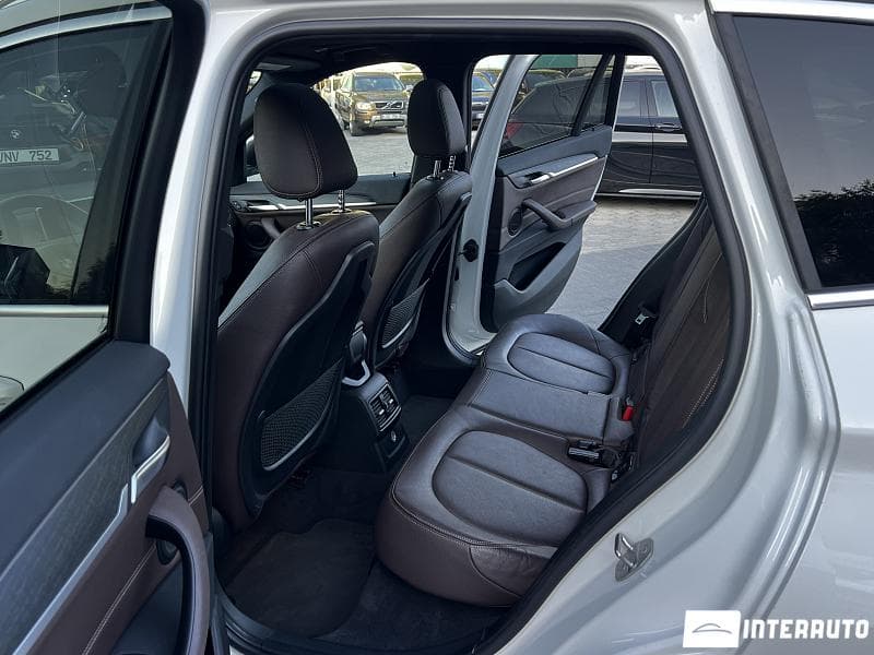 2016 BMW X1 2.8i — Miniatură 8
