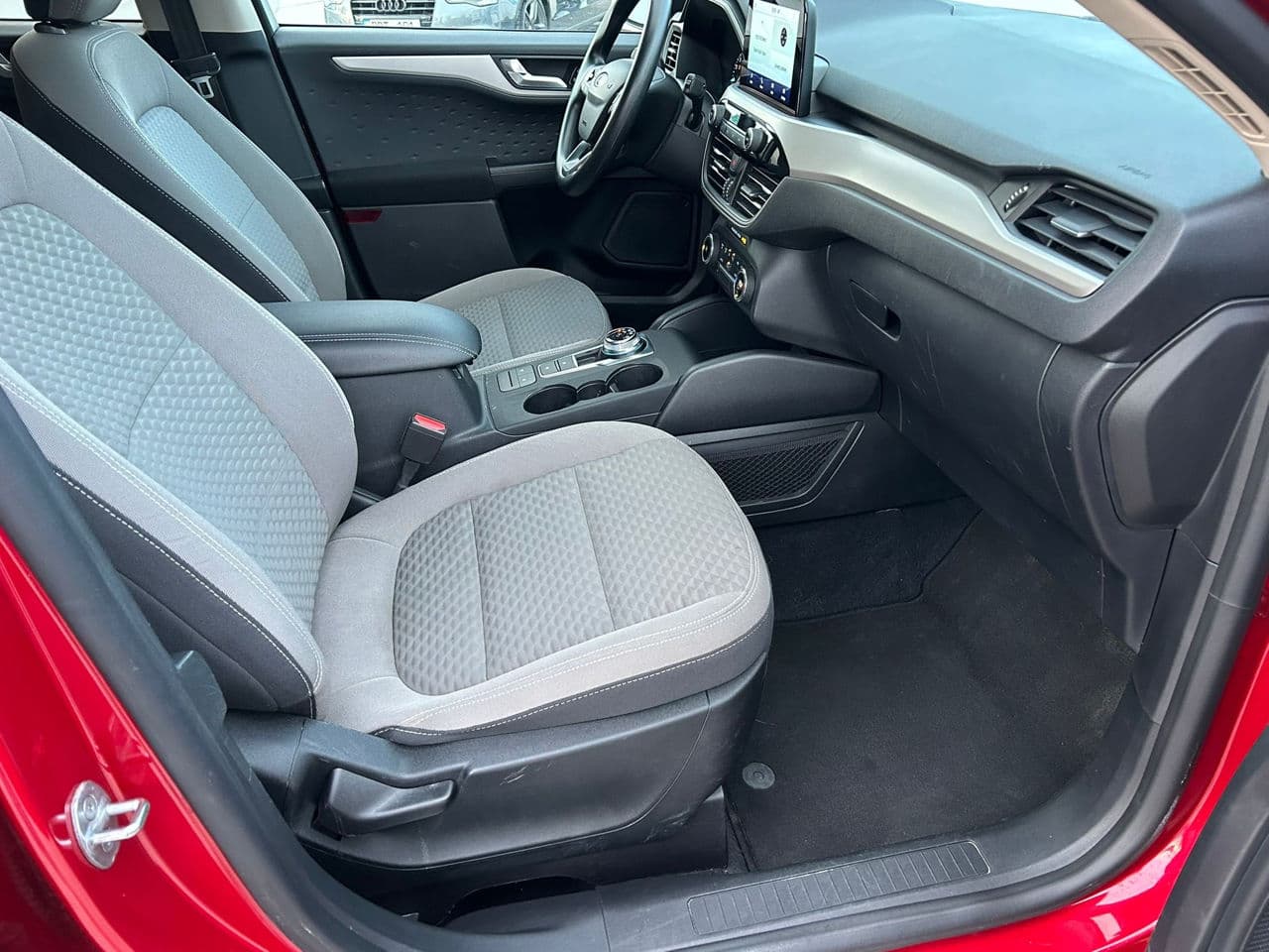2020 Ford Escape — Miniatură 17