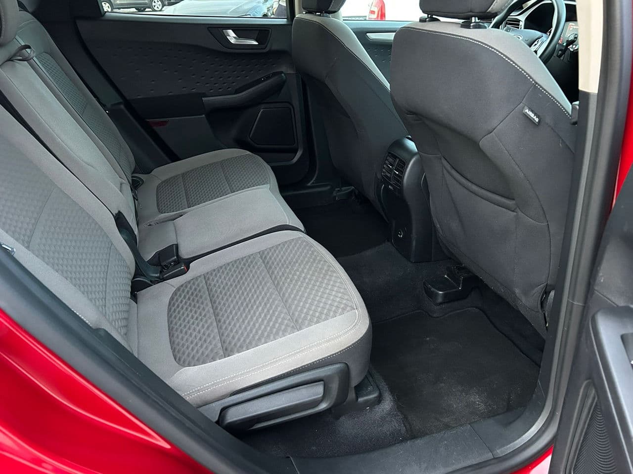2020 Ford Escape — Miniatură 19