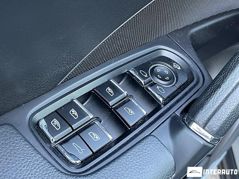 Porsche Cayenne S Hybrid 2016 — Миниатюра 6