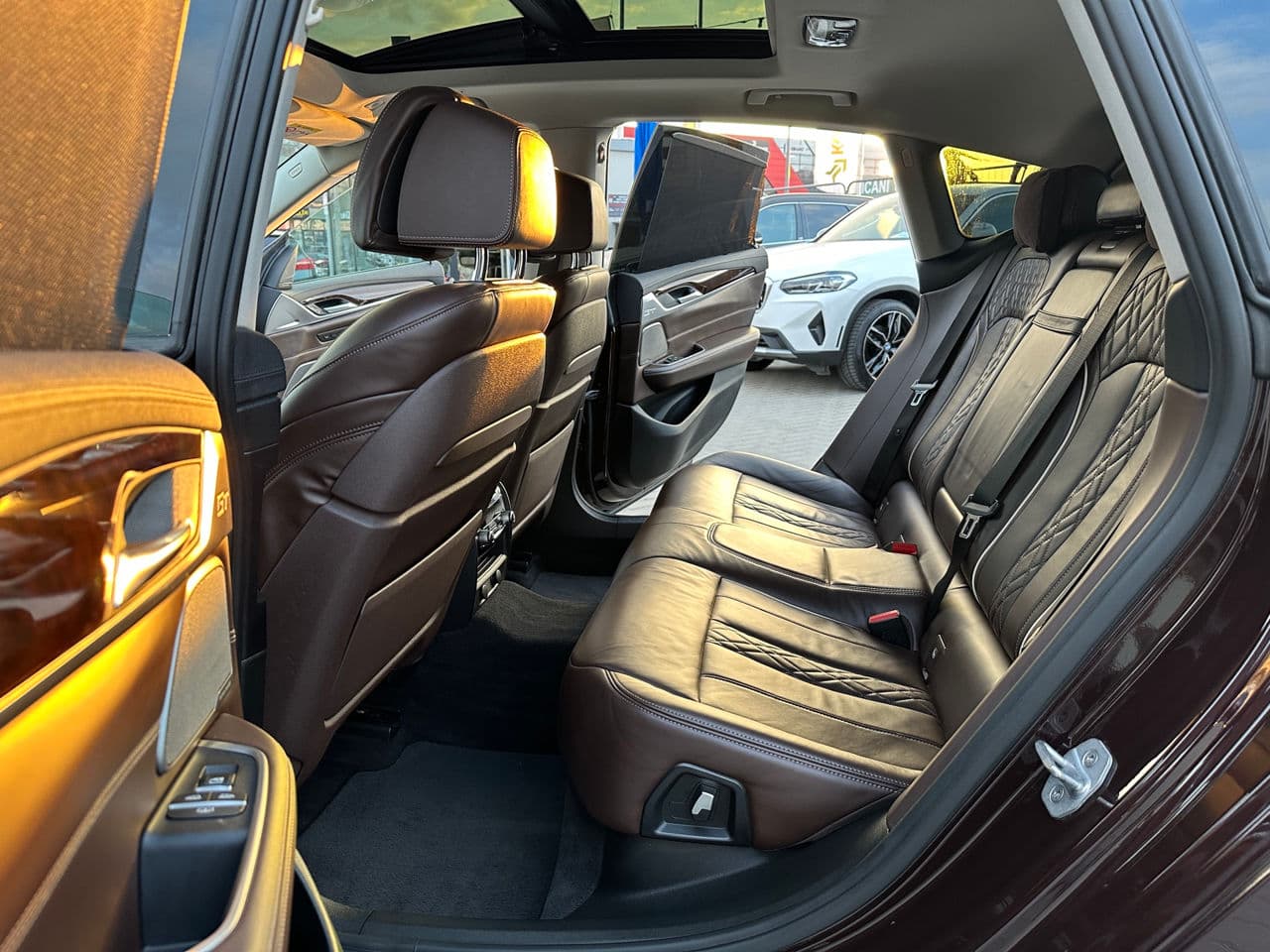 2018 BMW 640 GT — Miniatură 15