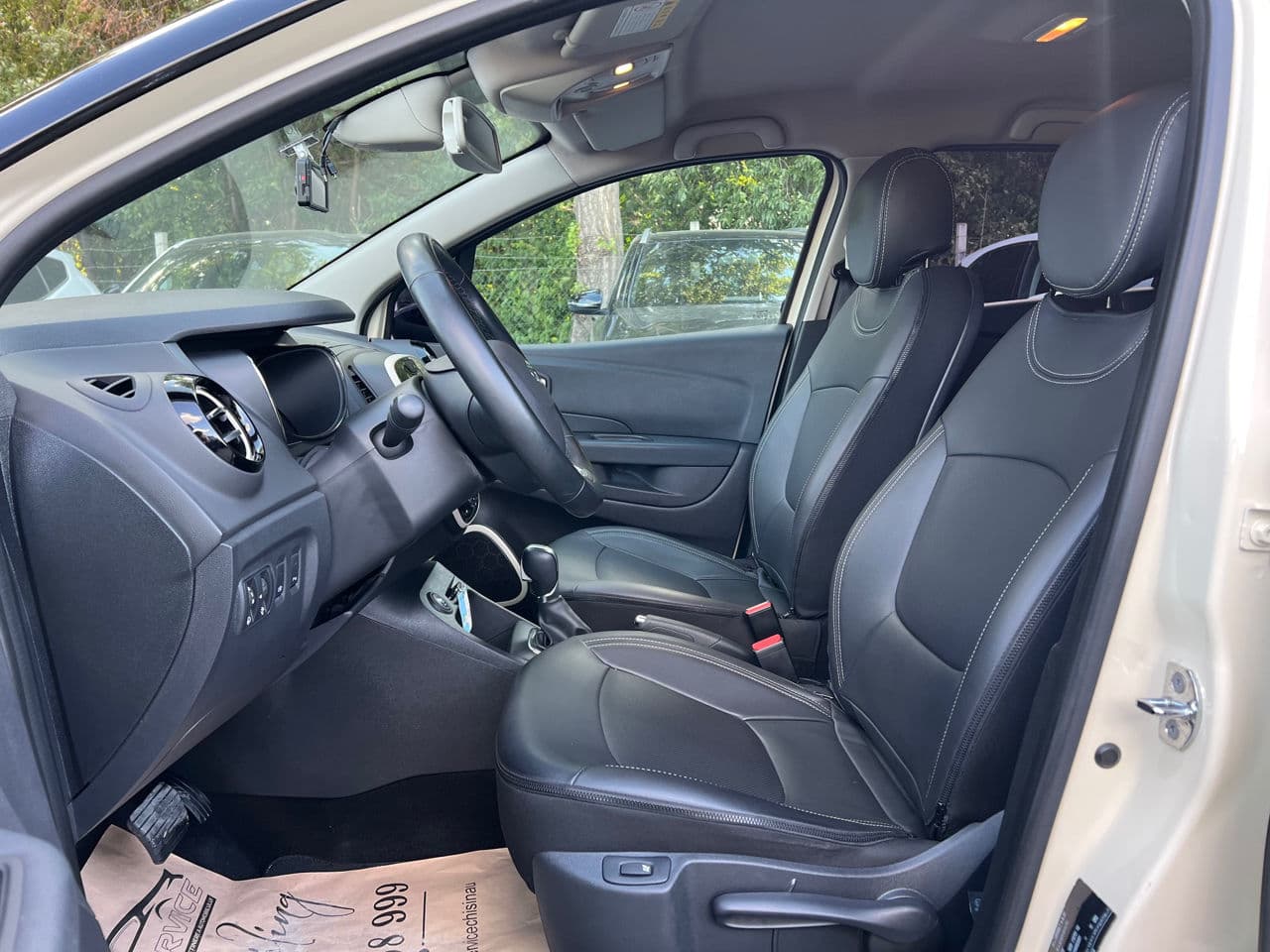 2019 Renault Captur — Miniatură 5