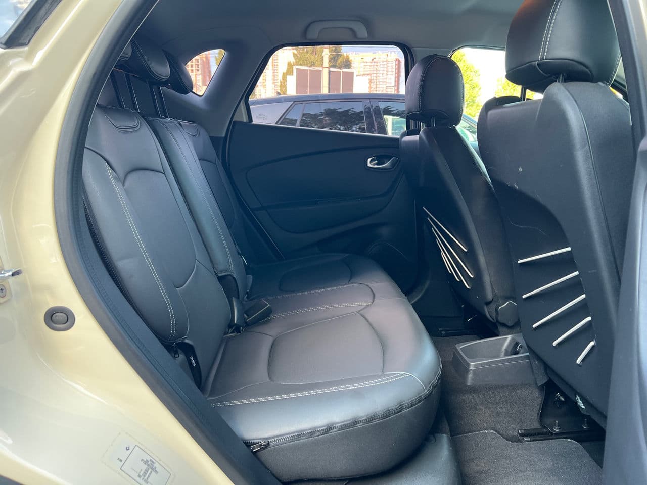 2019 Renault Captur — Miniatură 15