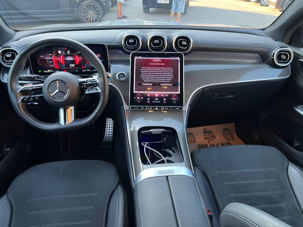 2024 Mercedes GLC 300 Coupe — Miniatură 9
