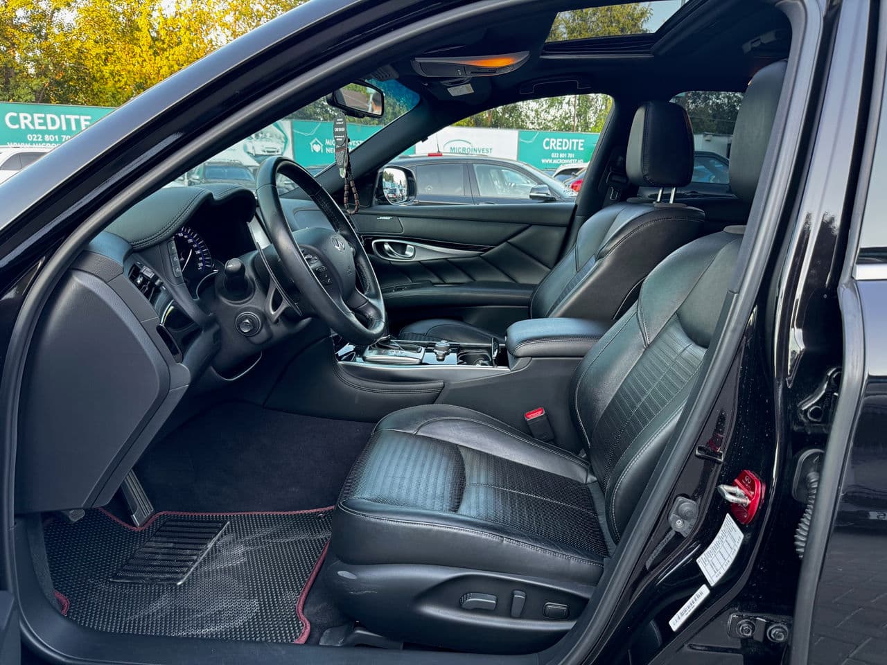 2015 Infiniti Q70 — Miniatură 5