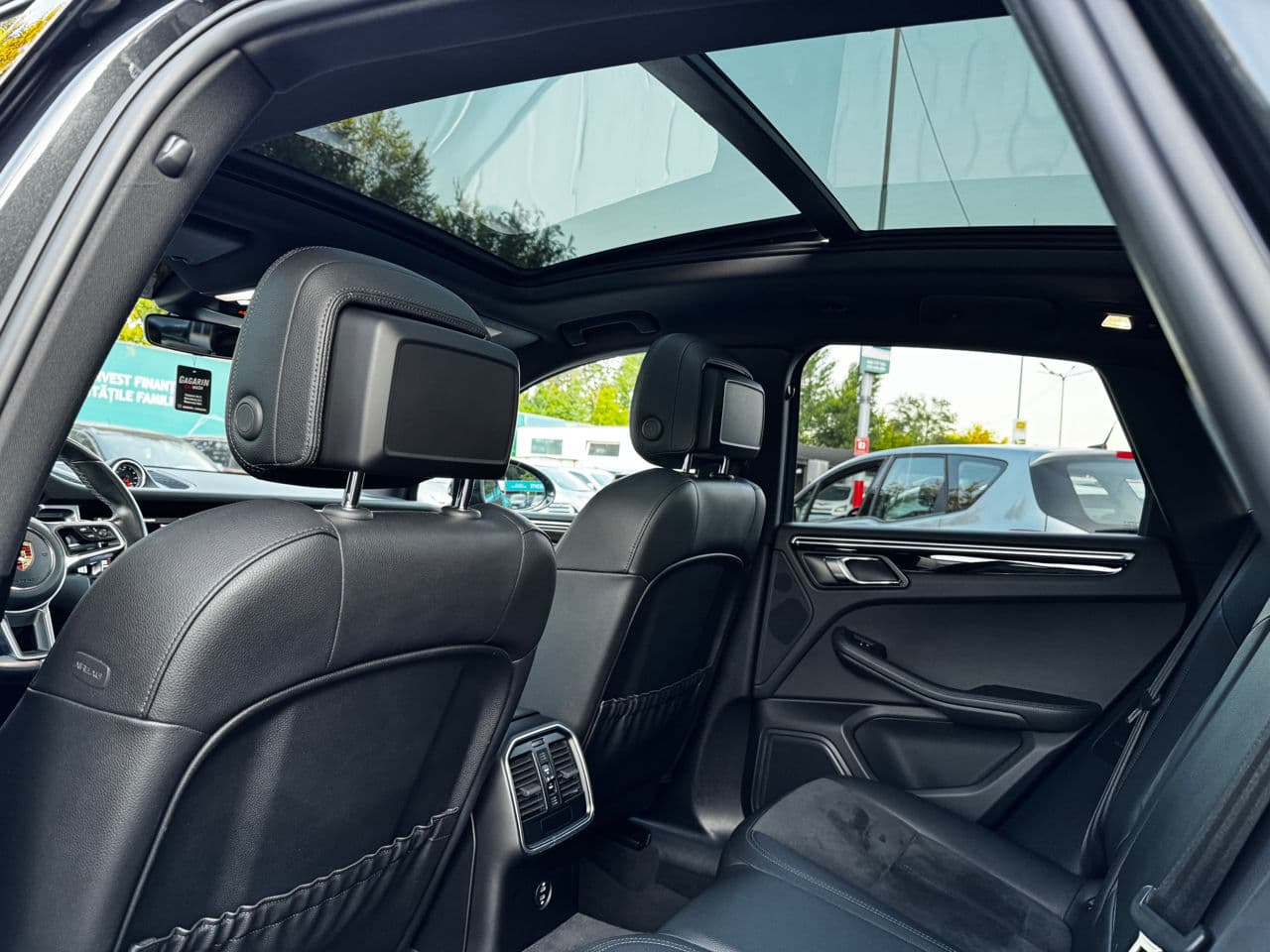 2020 Porsche Macan — Miniatură 9