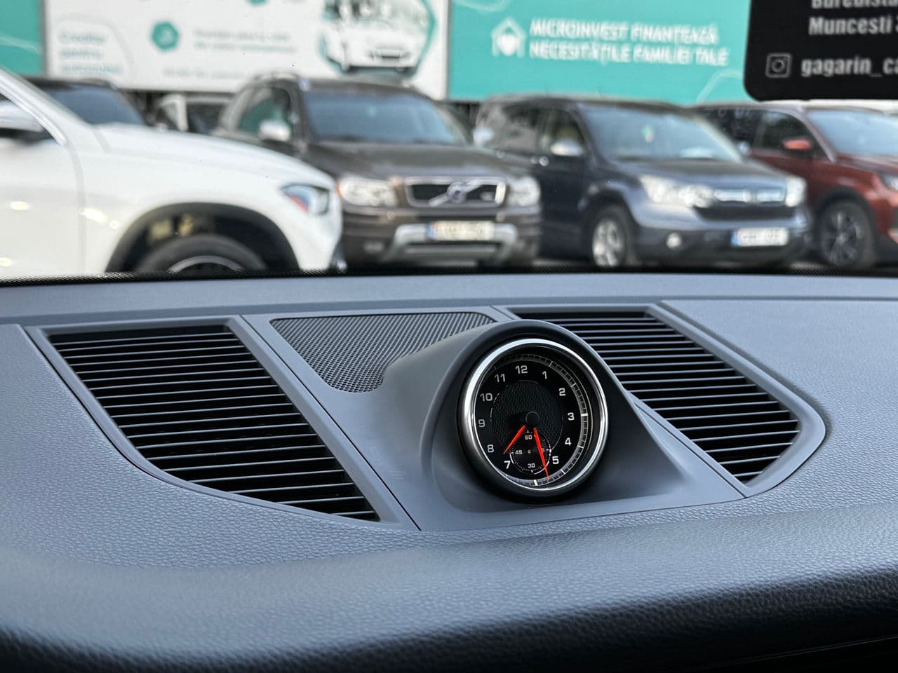 2020 Porsche Macan — Miniatură 13