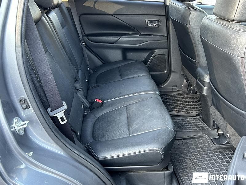 Mitsubishi Outlander 2013 — Миниатюра 13