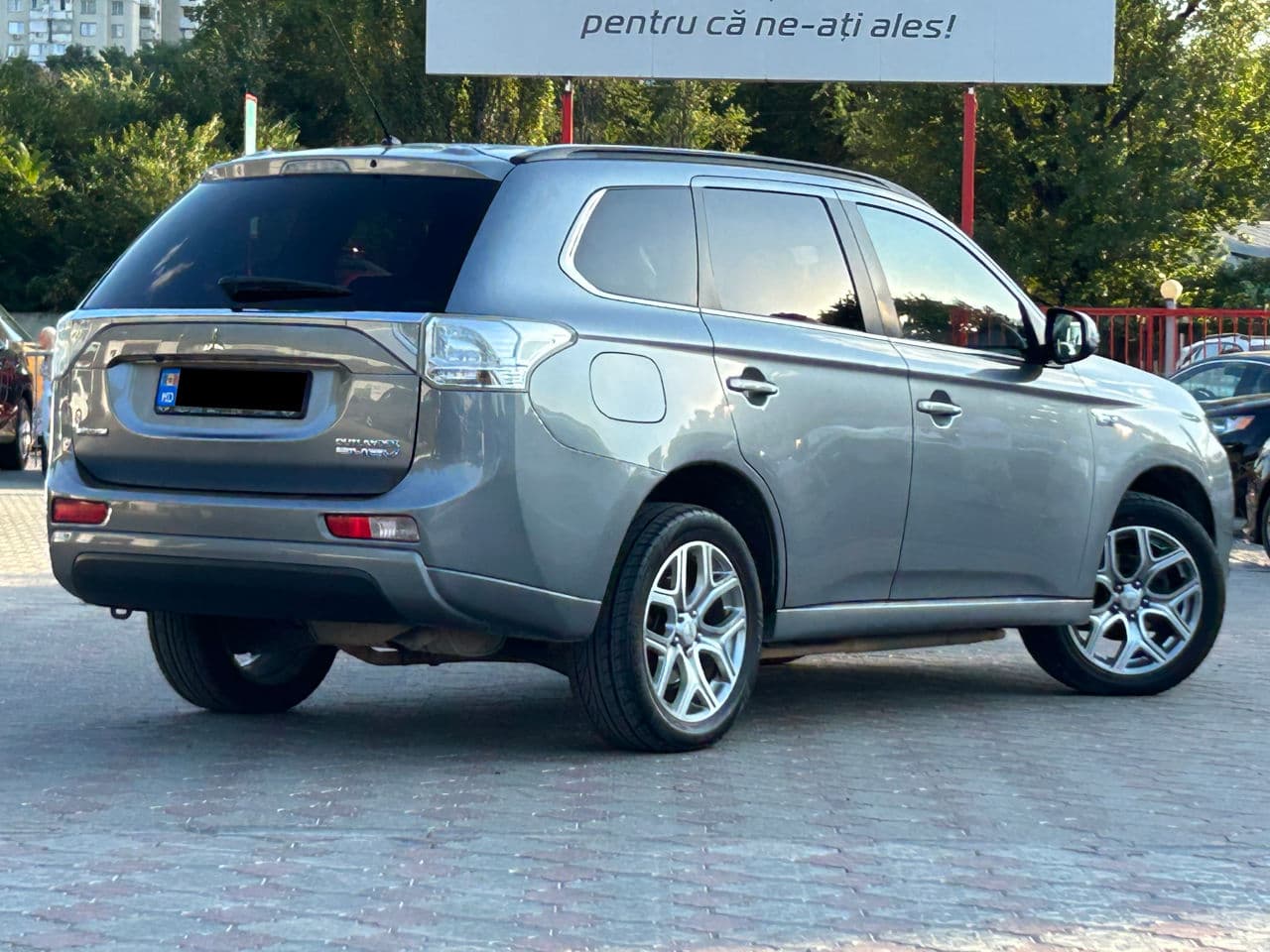 Mitsubishi Outlander 2013 — Миниатюра 3