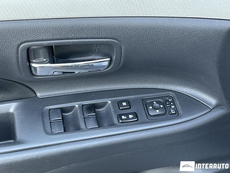 Mitsubishi Outlander 2013 — Миниатюра 7