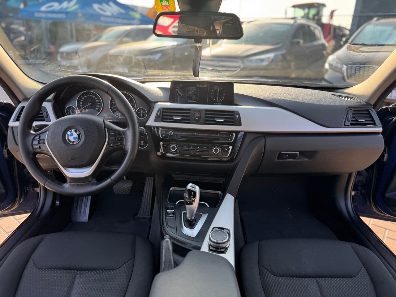 2016 BMW 318 — Miniatură 6
