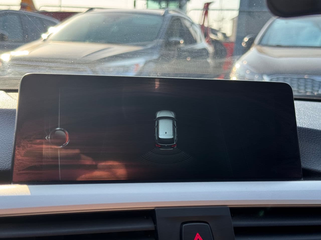 2016 BMW 318 — Miniatură 10