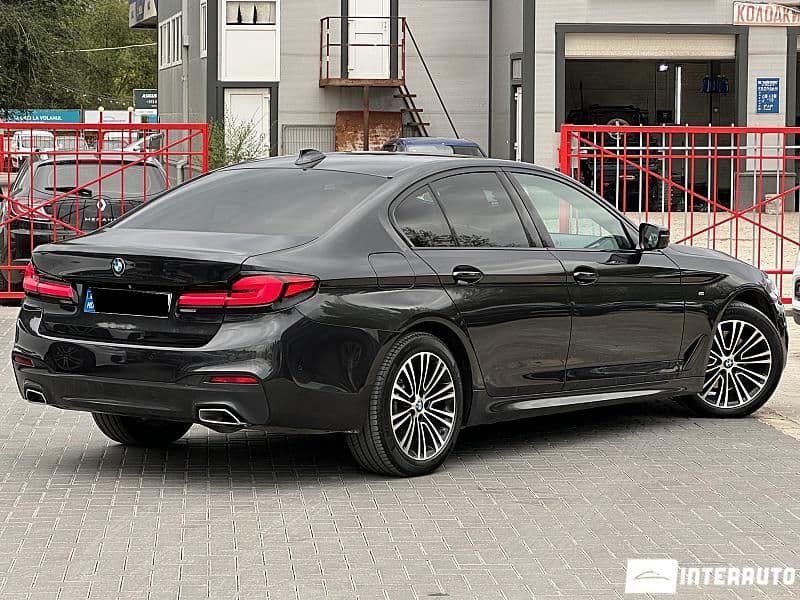 BMW 520 2017 — Миниатюра 2