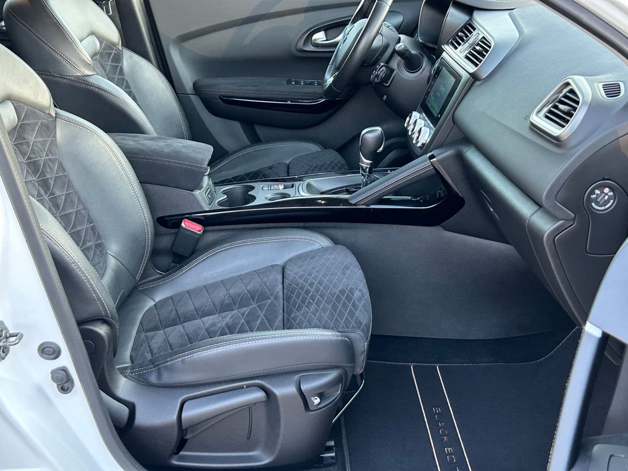 2020 Renault Kadjar — Miniatură 17