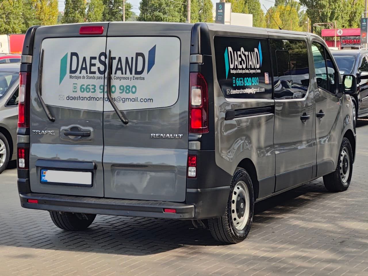2018 Renault Trafic — Miniatură 4