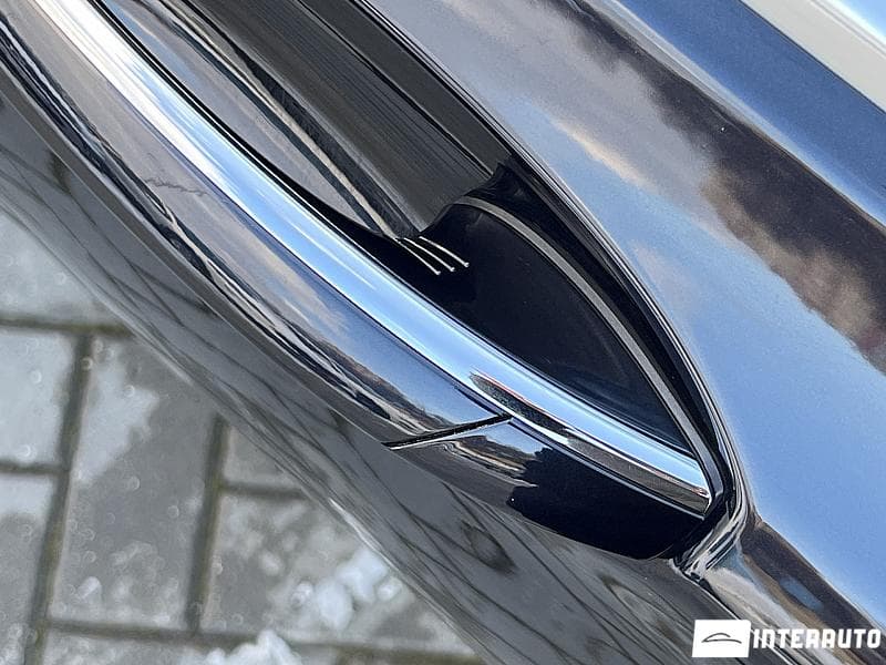 2017 BMW 740 — Miniatură 24