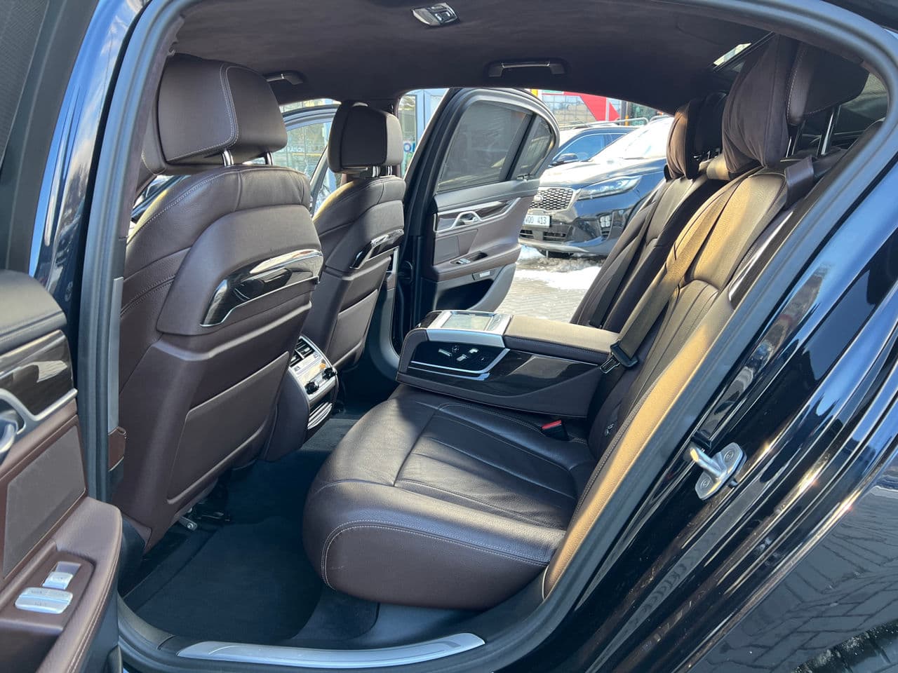 2017 BMW 740 — Miniatură 15