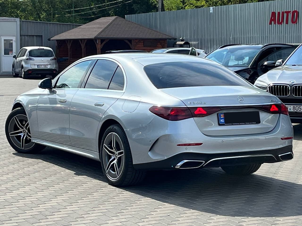Mercedes E 300e 2024 — Миниатюра 4