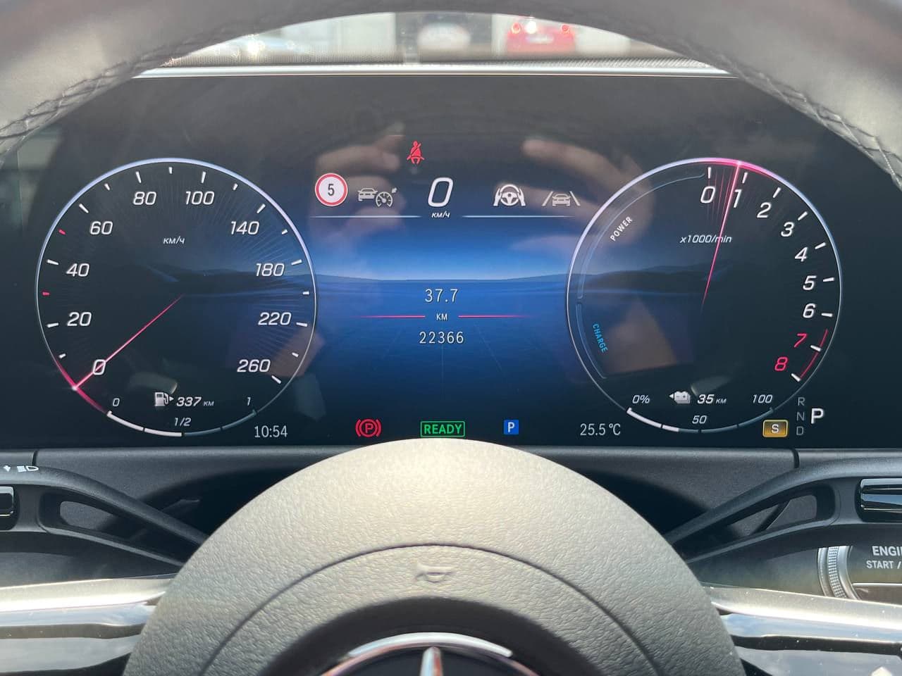 Mercedes E 300e 2024 — Миниатюра 9