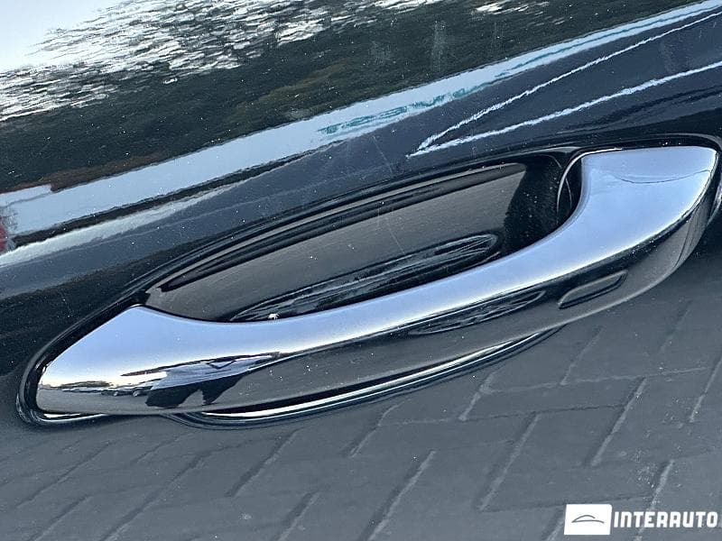 Porsche Cayenne E-Hybrid 2023 — Миниатюра 25