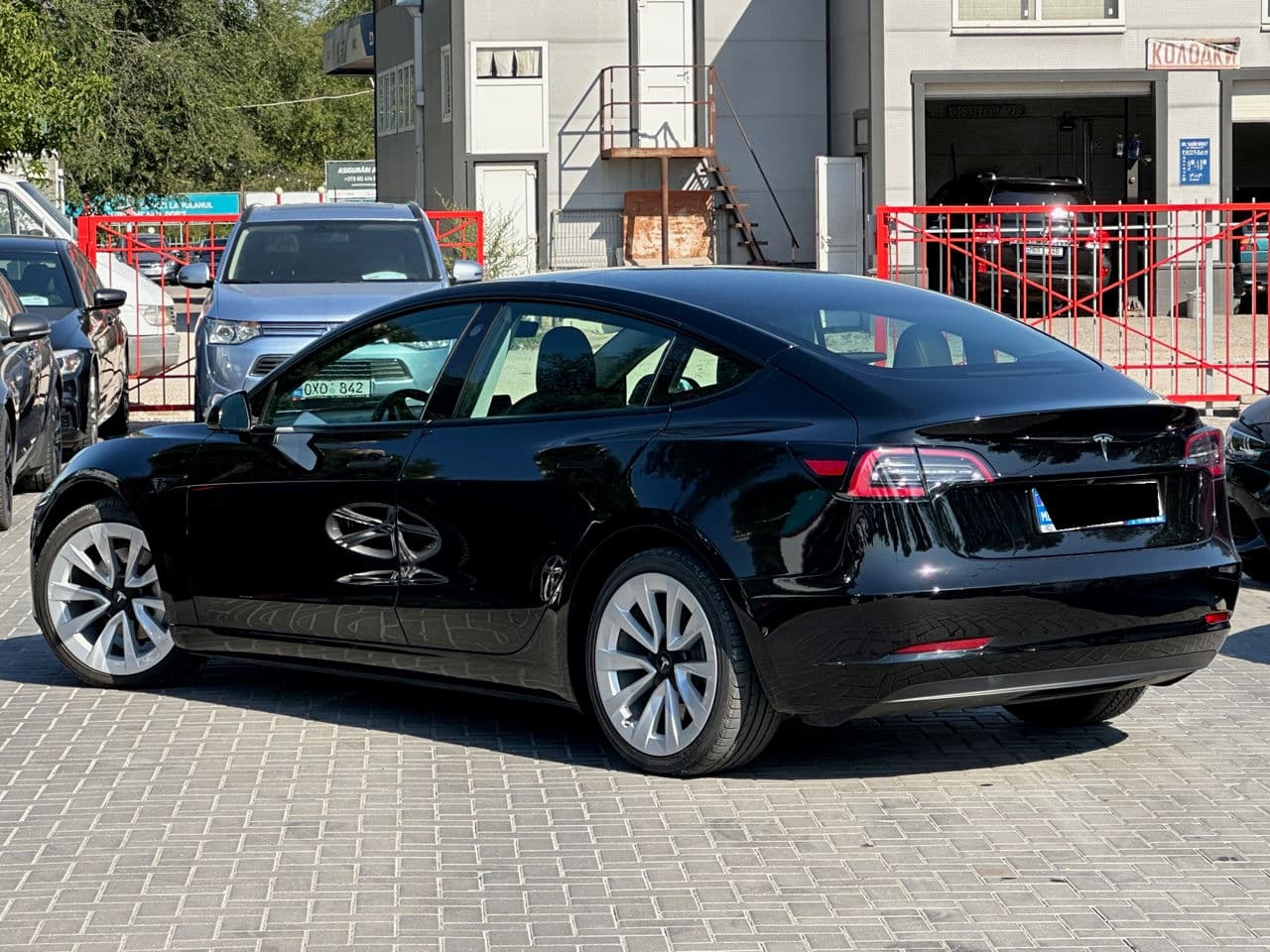 2023 Tesla Model 3 — Miniatură 4