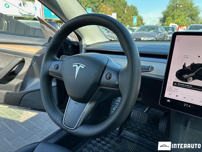 2023 Tesla Model 3 — Miniatură 8