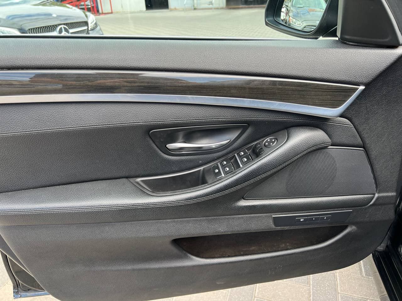 2016 BMW 520 — Miniatură 5