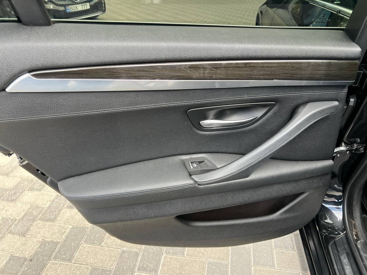 2016 BMW 520 — Miniatură 14