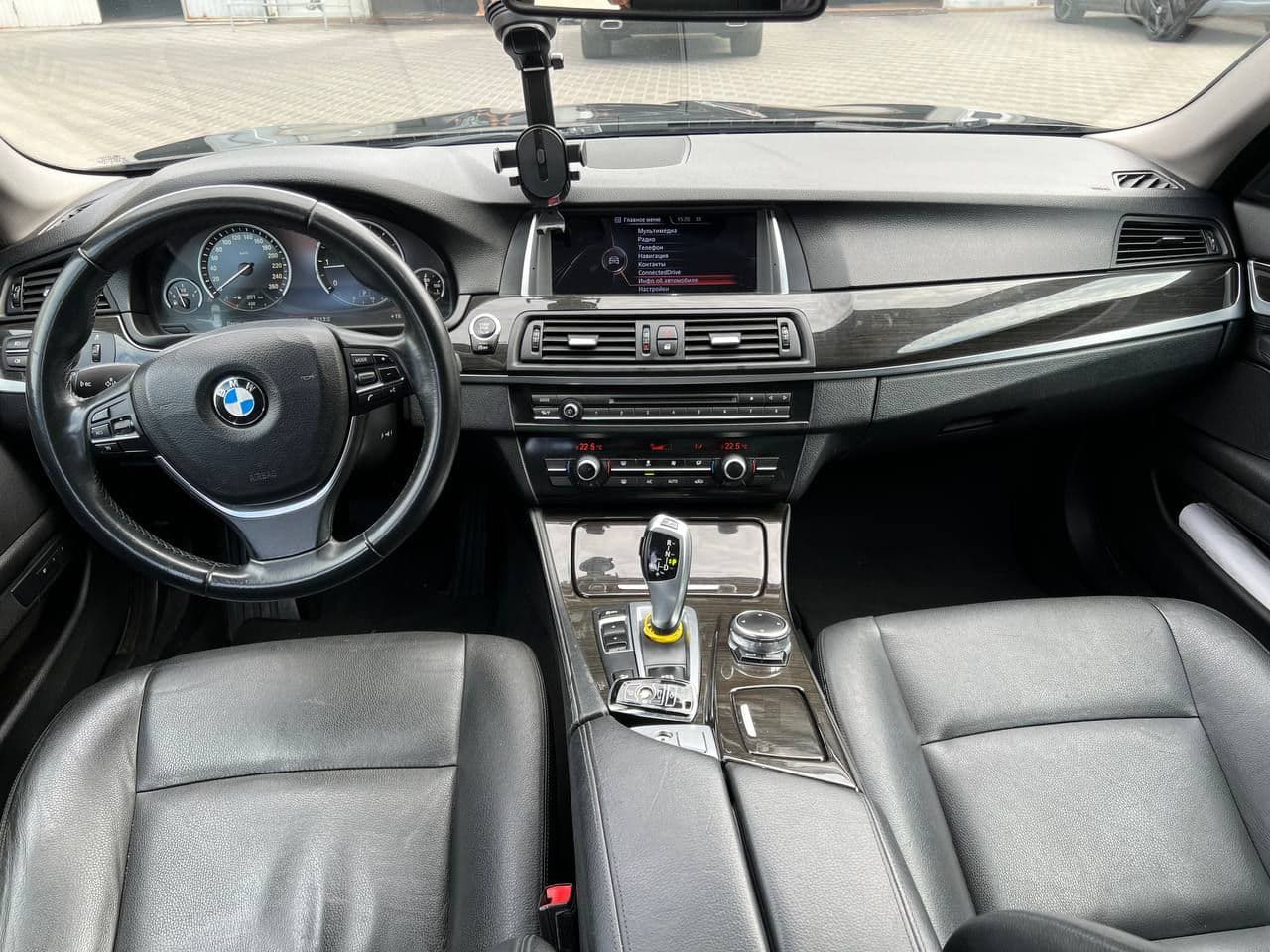 2016 BMW 520 — Miniatură 7