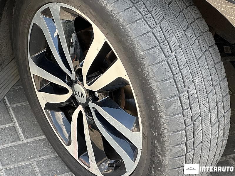 2016 Kia Carnival — Miniatură 19