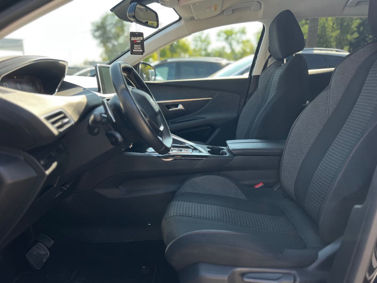 2020 Peugeot 3008 — Miniatură 5