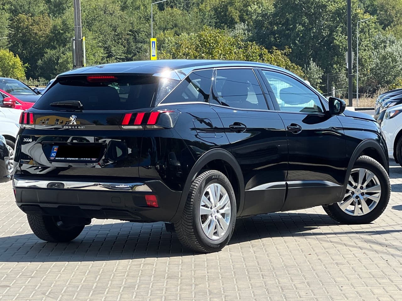 2020 Peugeot 3008 — Miniatură 3