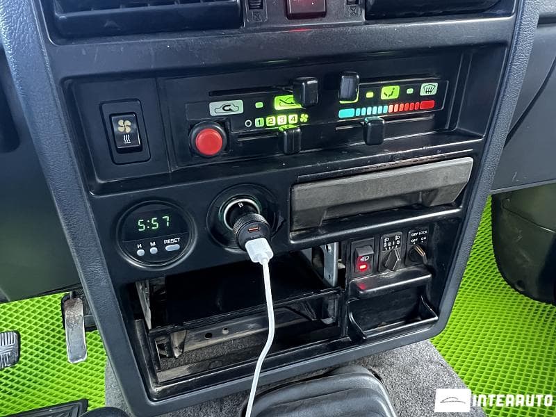 1997 Nissan Patrol — Miniatură 8