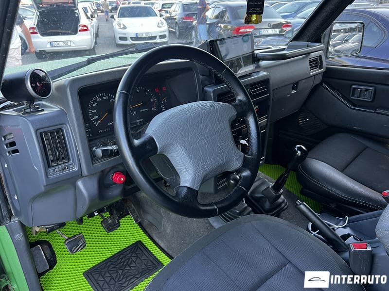 1997 Nissan Patrol — Miniatură 5