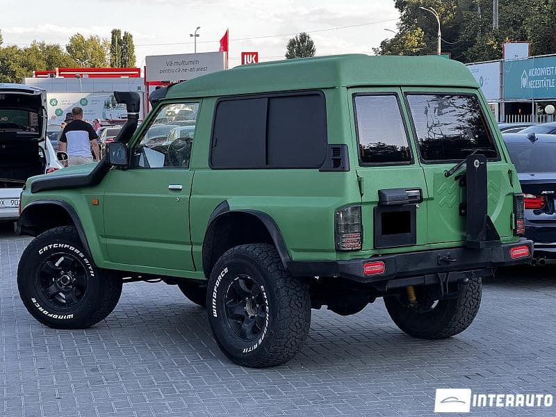 1997 Nissan Patrol — Miniatură 2