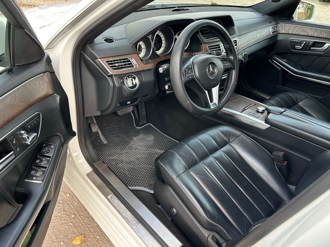 2013 Mercedes E 300h — Miniatură 6