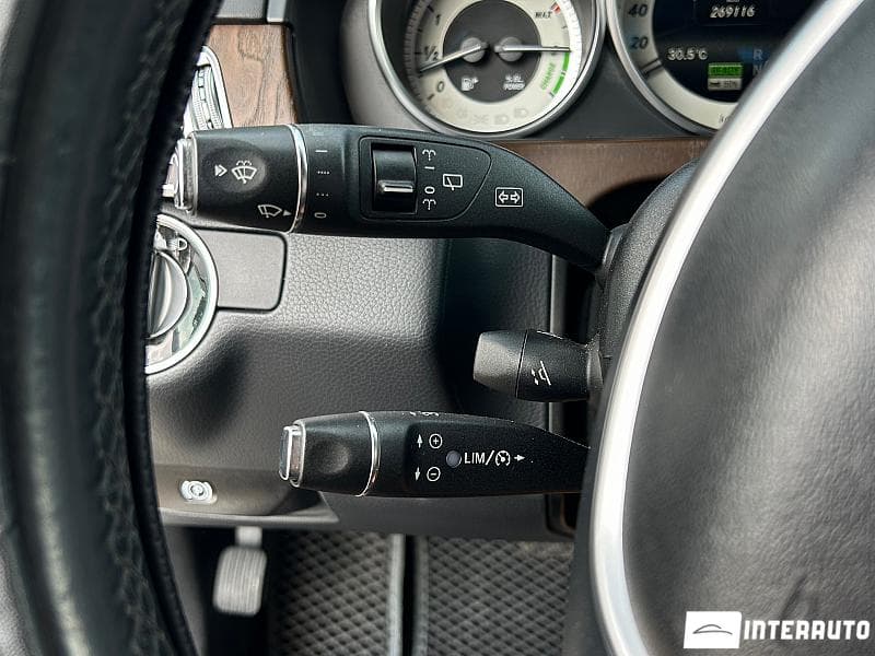 2013 Mercedes E 300h — Miniatură 10
