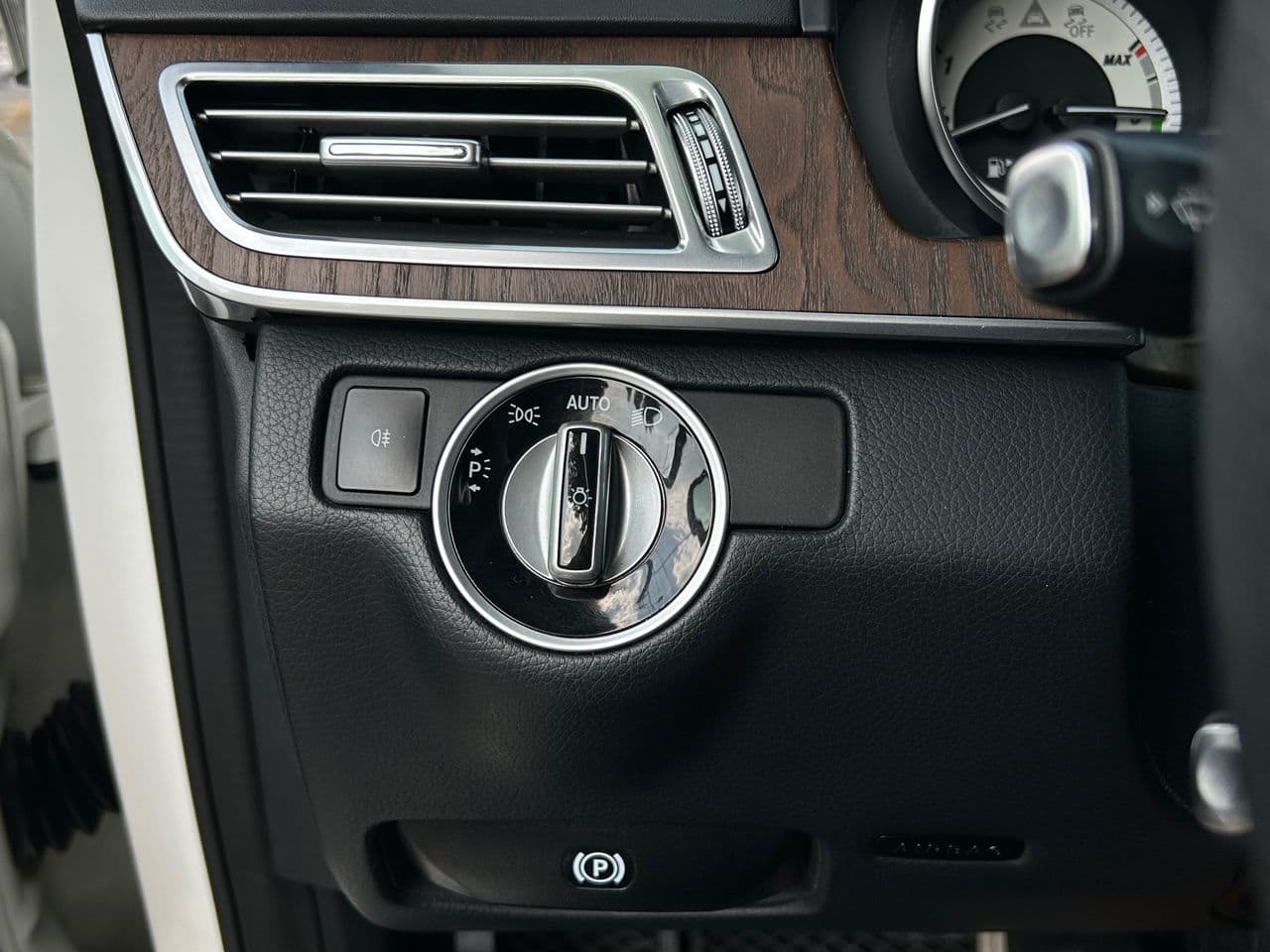 2013 Mercedes E 300h — Miniatură 9