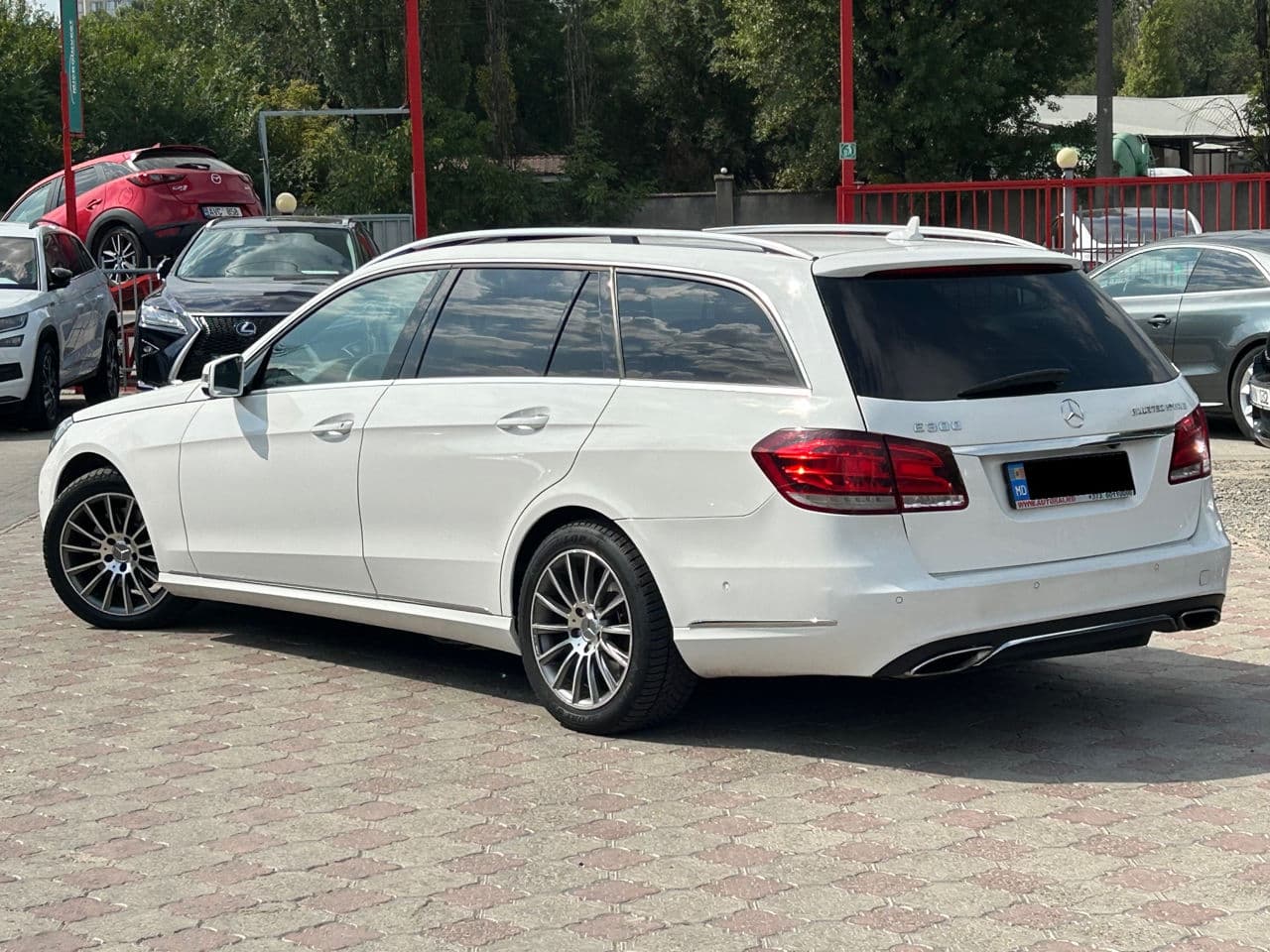 2013 Mercedes E 300h — Miniatură 2