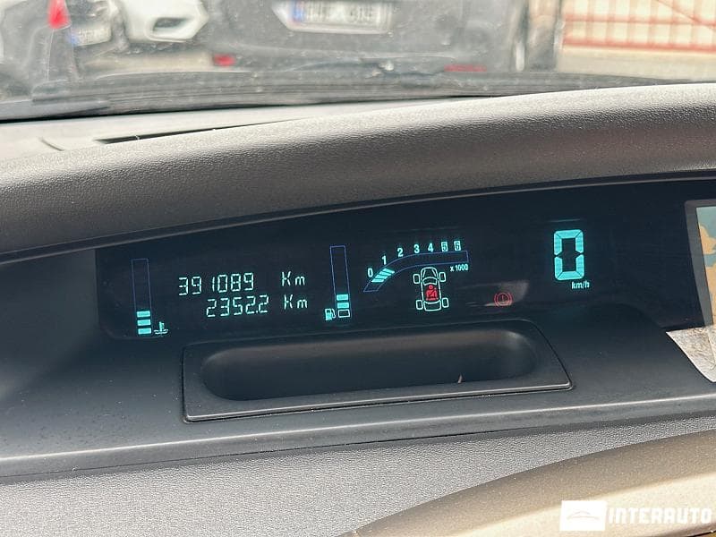 2009 Renault Grand Scenic — Miniatură 9